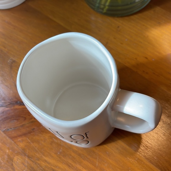 Rae Dunn Graduate mug - Picture 3 of 4